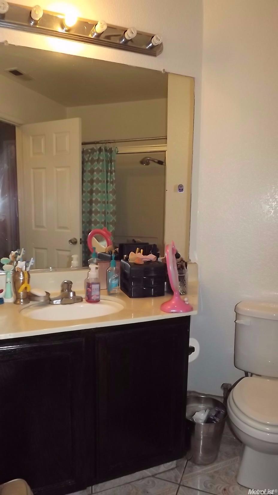 1028 Fall River Dr, Modesto, CA 95351 photo 17