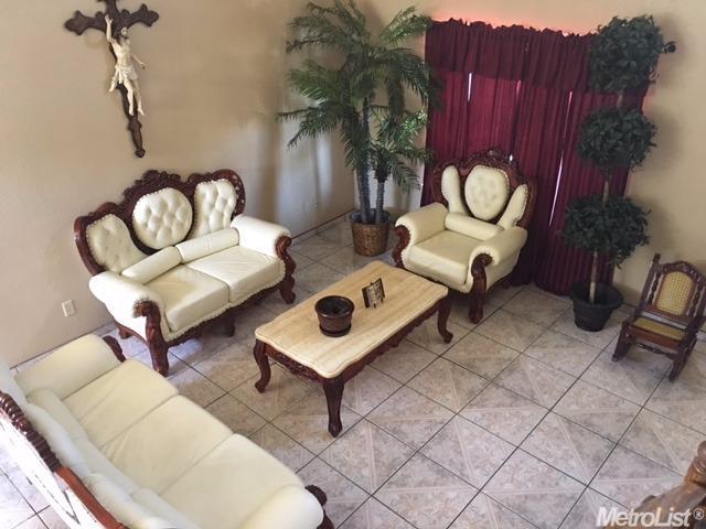 1028 Fall River Dr, Modesto, CA 95351 photo 5