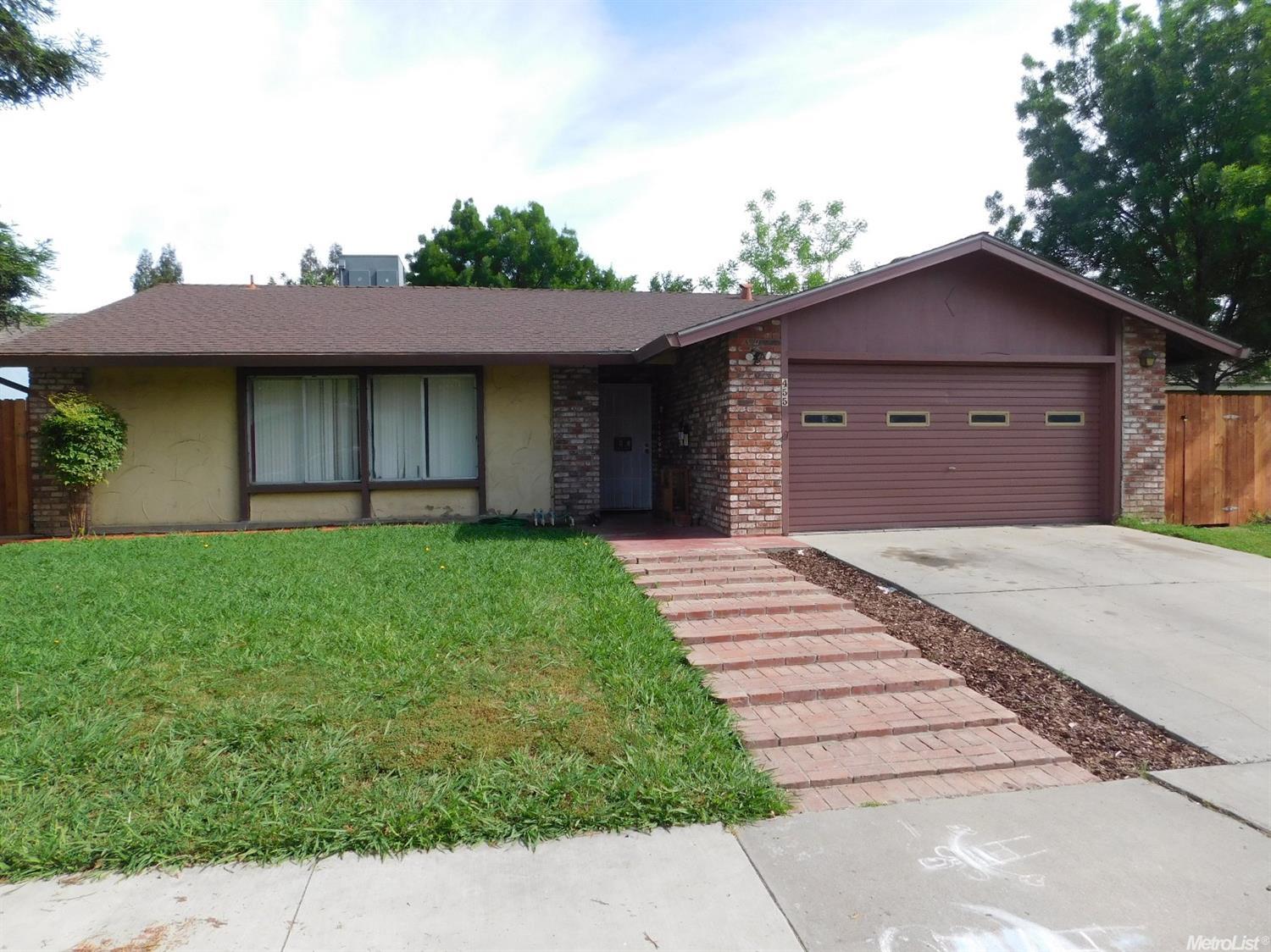 455 Columbia, Merced, CA 95340 photo 1