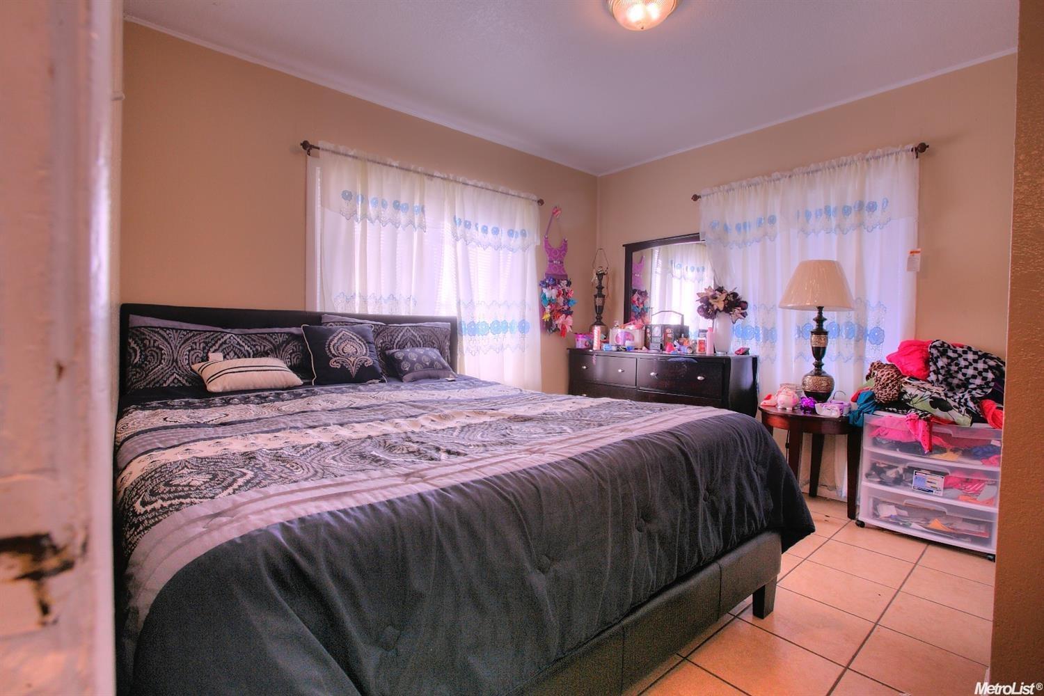 227 Vine St, Modesto, CA 95351 photo 17