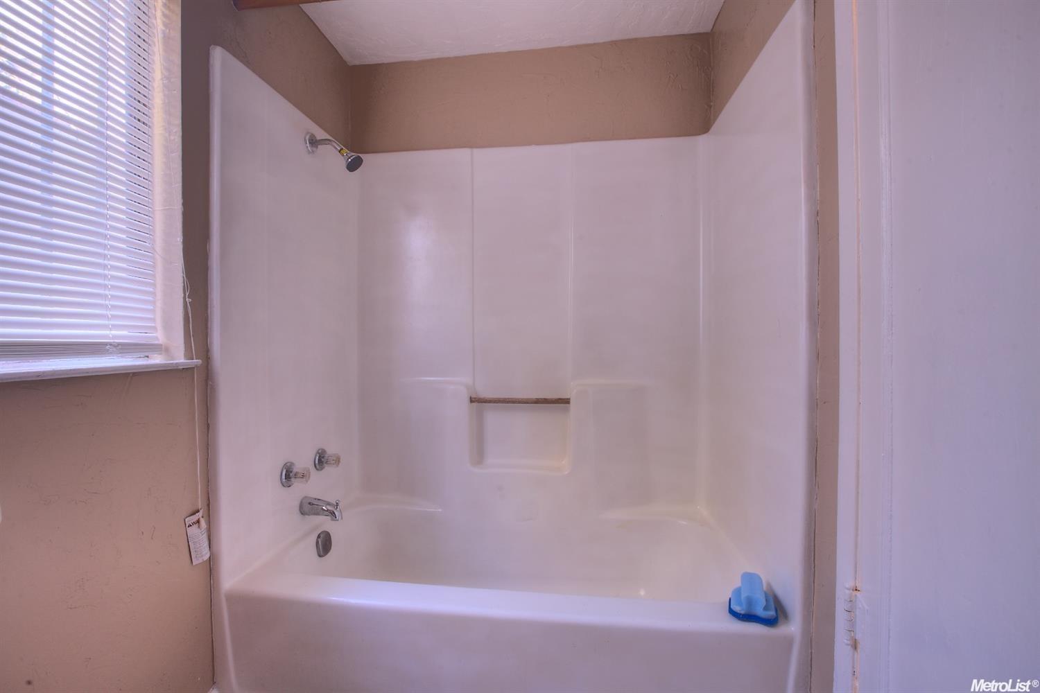 227 Vine St, Modesto, CA 95351 photo 10