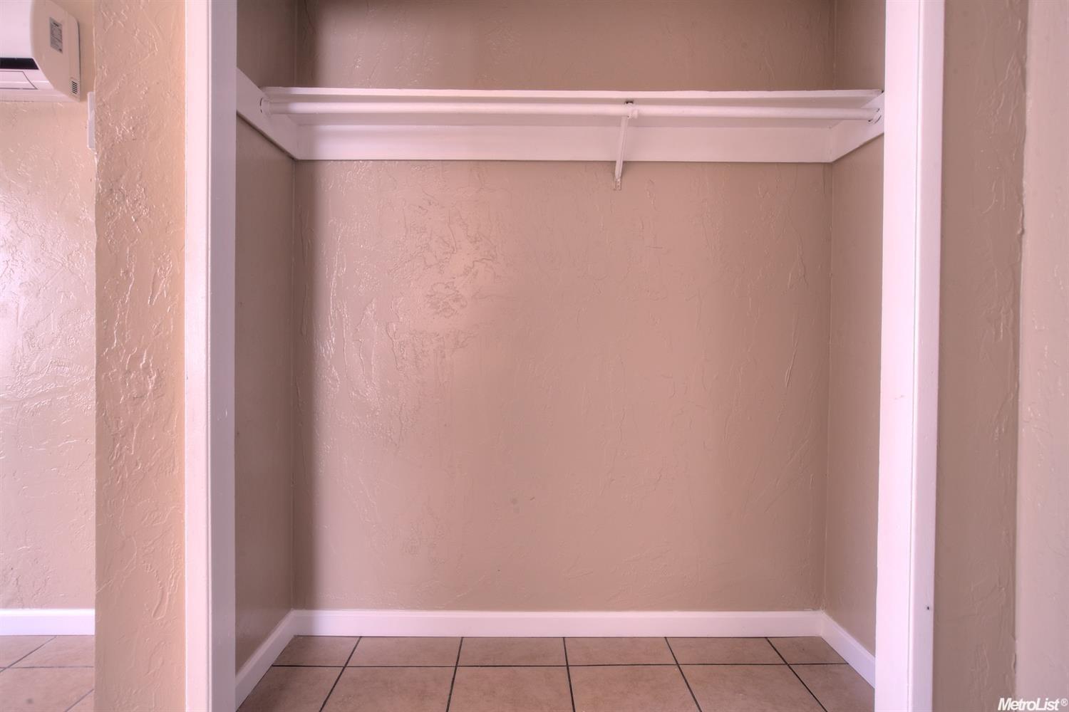 227 Vine St, Modesto, CA 95351 photo 8