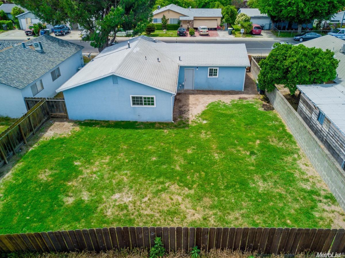 15868 Warfield Rd, Lathrop, CA 95330 photo 4