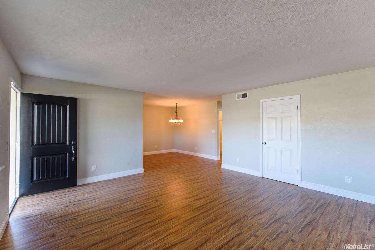 15868 Warfield Rd, Lathrop, CA 95330 photo 6