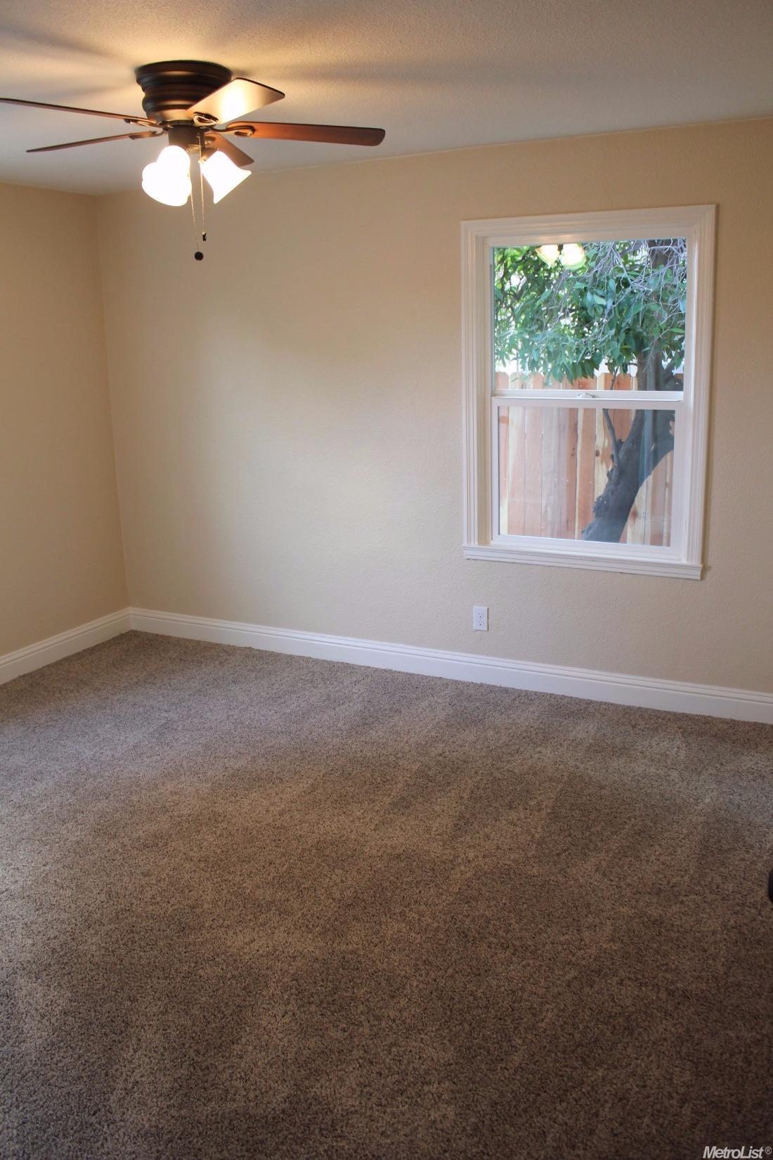 119 Locust St, Modesto, CA 95351 photo 5
