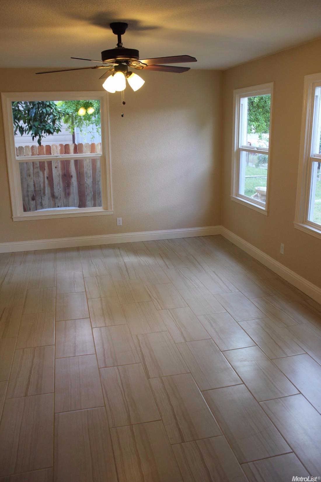119 Locust St, Modesto, CA 95351 photo 4