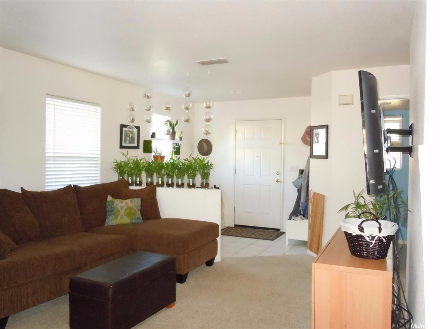 10921 Woolwich Way, Mather, CA 95655 photo 3