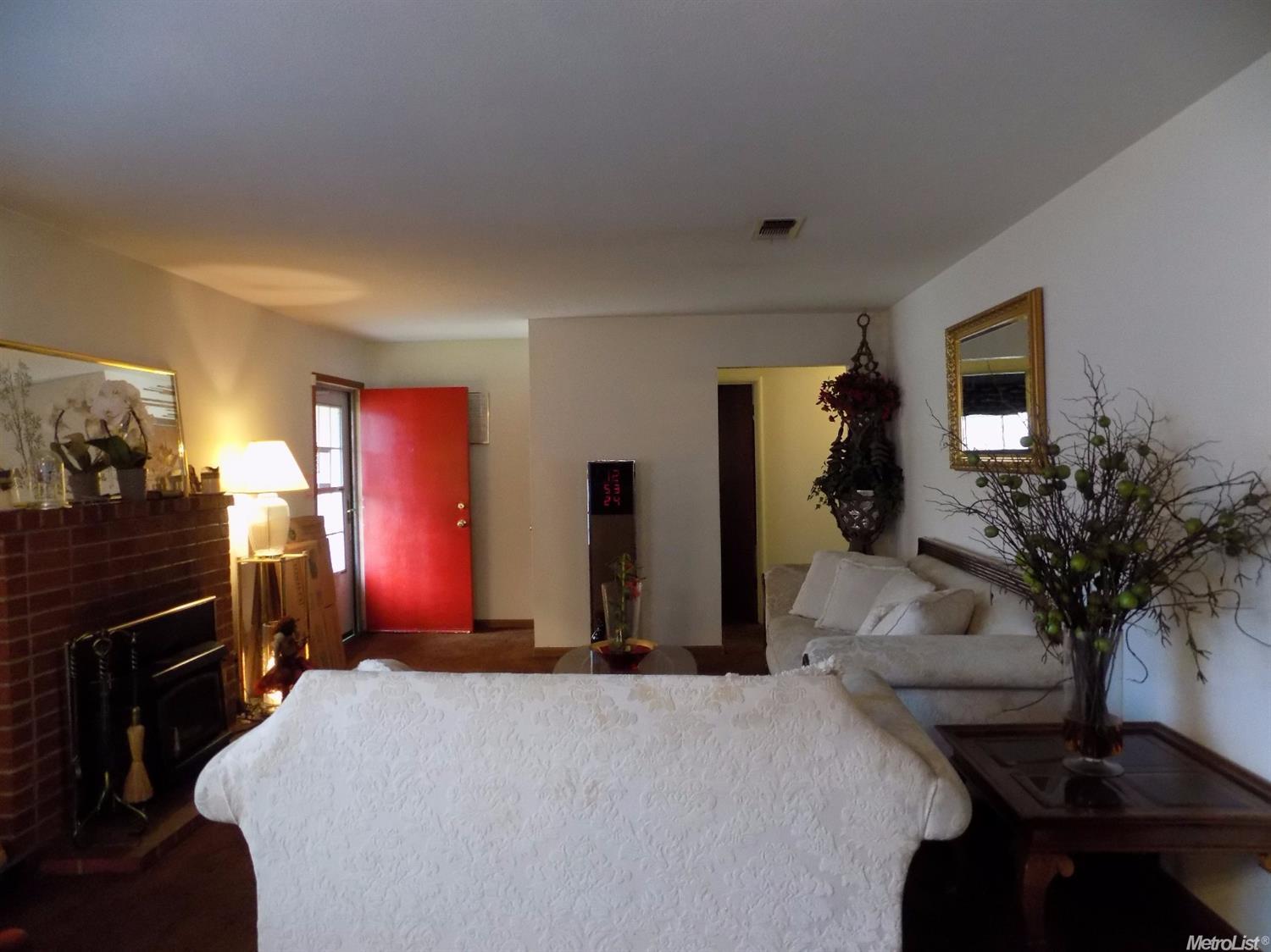 106 E 20th St, Tracy, CA 95376 photo 6