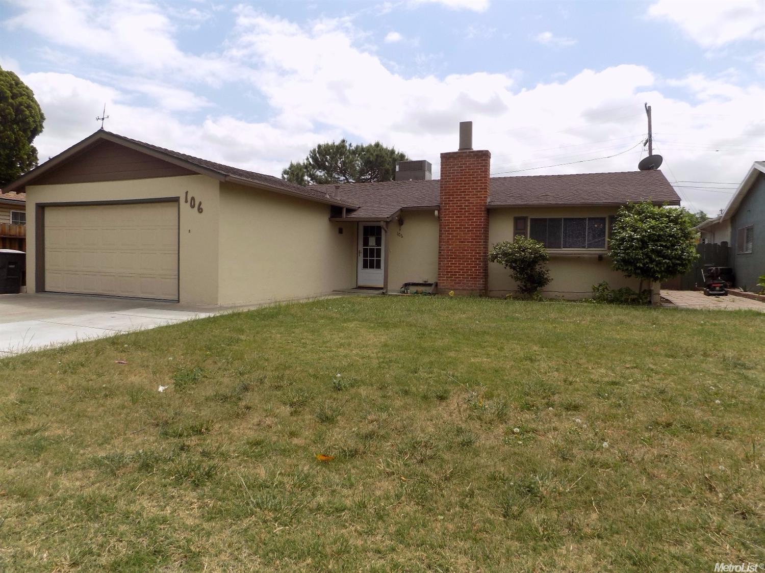 106 E 20th St, Tracy, CA 95376 photo 2