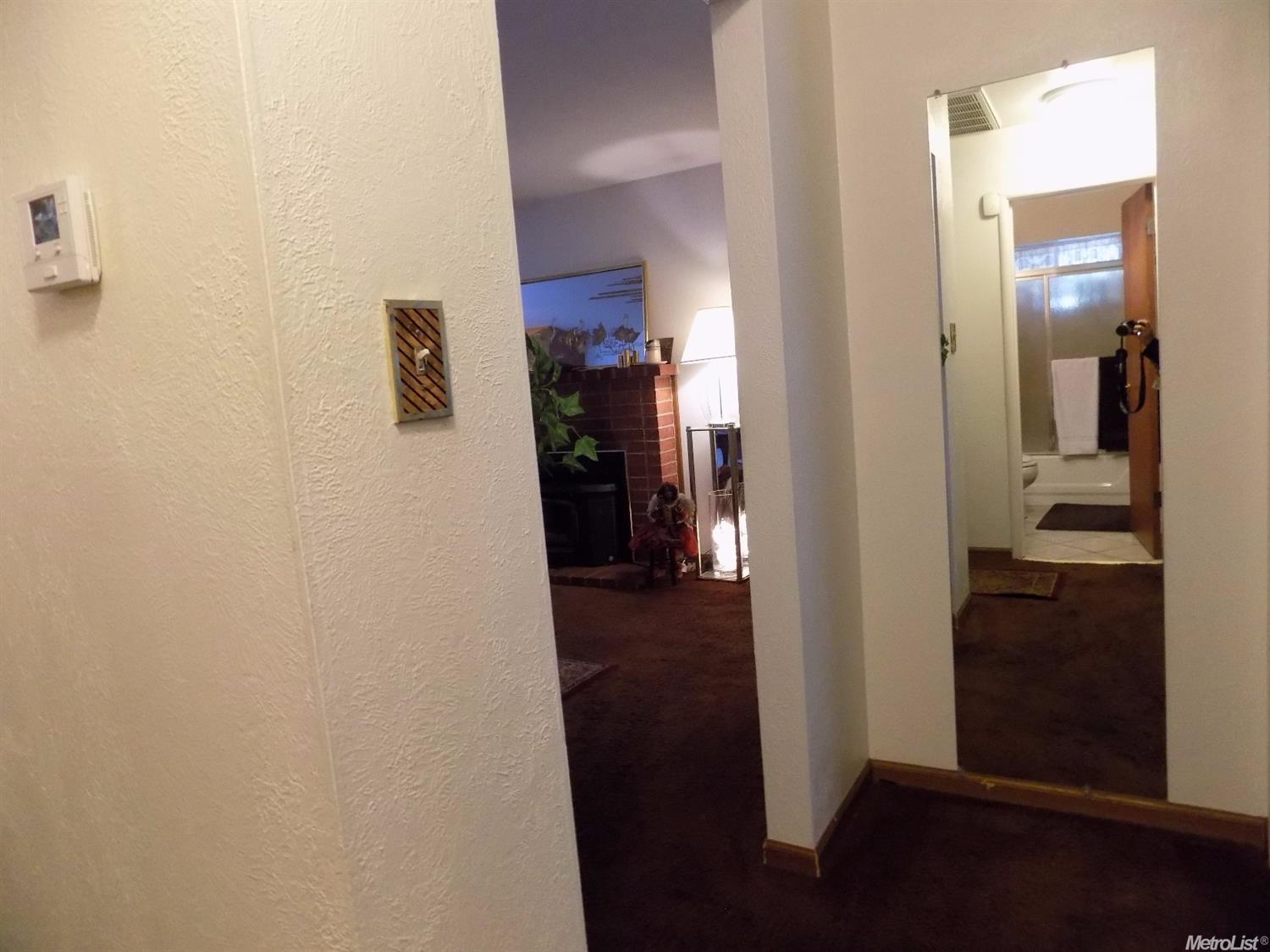 106 E 20th St, Tracy, CA 95376 photo 9