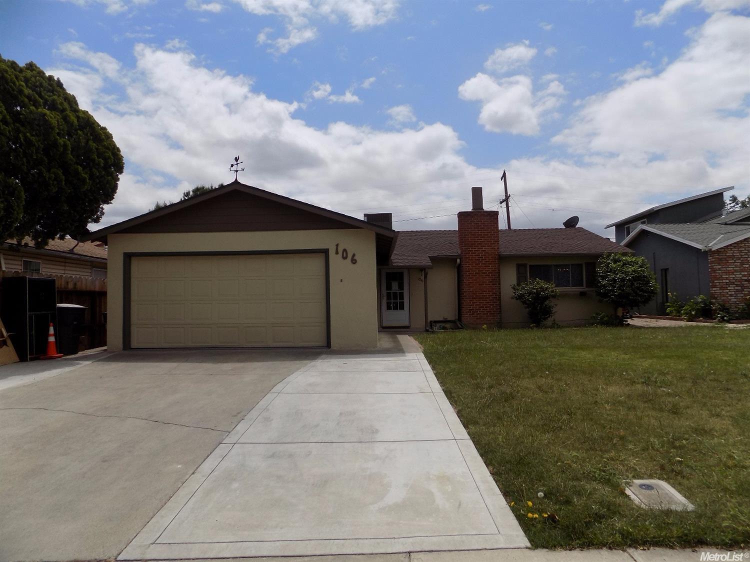 106 E 20th St, Tracy, CA 95376 photo 1