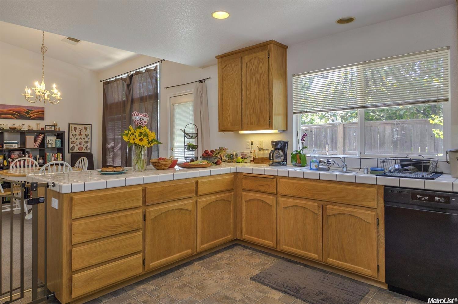 2224 Halsey Cir, Davis, CA 95618 photo 5