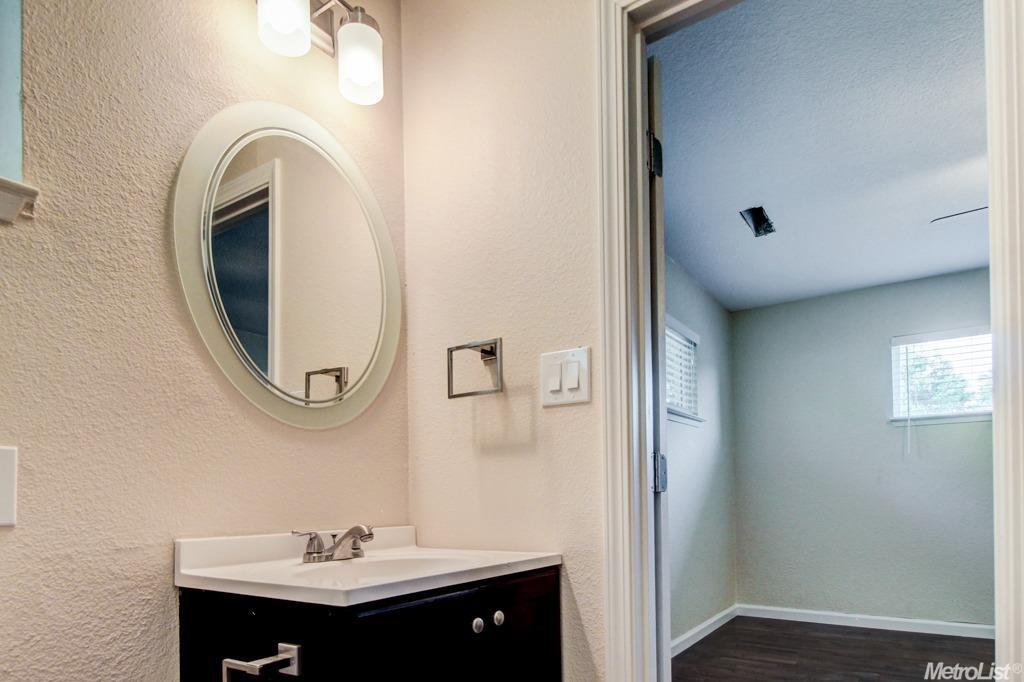 216 Ribier, Modesto, CA 95350 photo 25