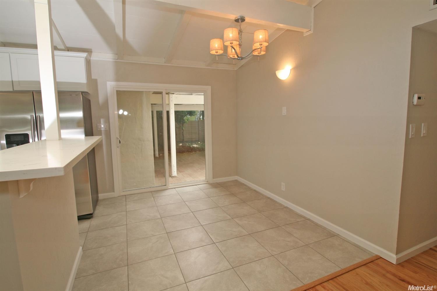 4828 Hazelwood Ave, Carmichael, CA 95608 photo 9