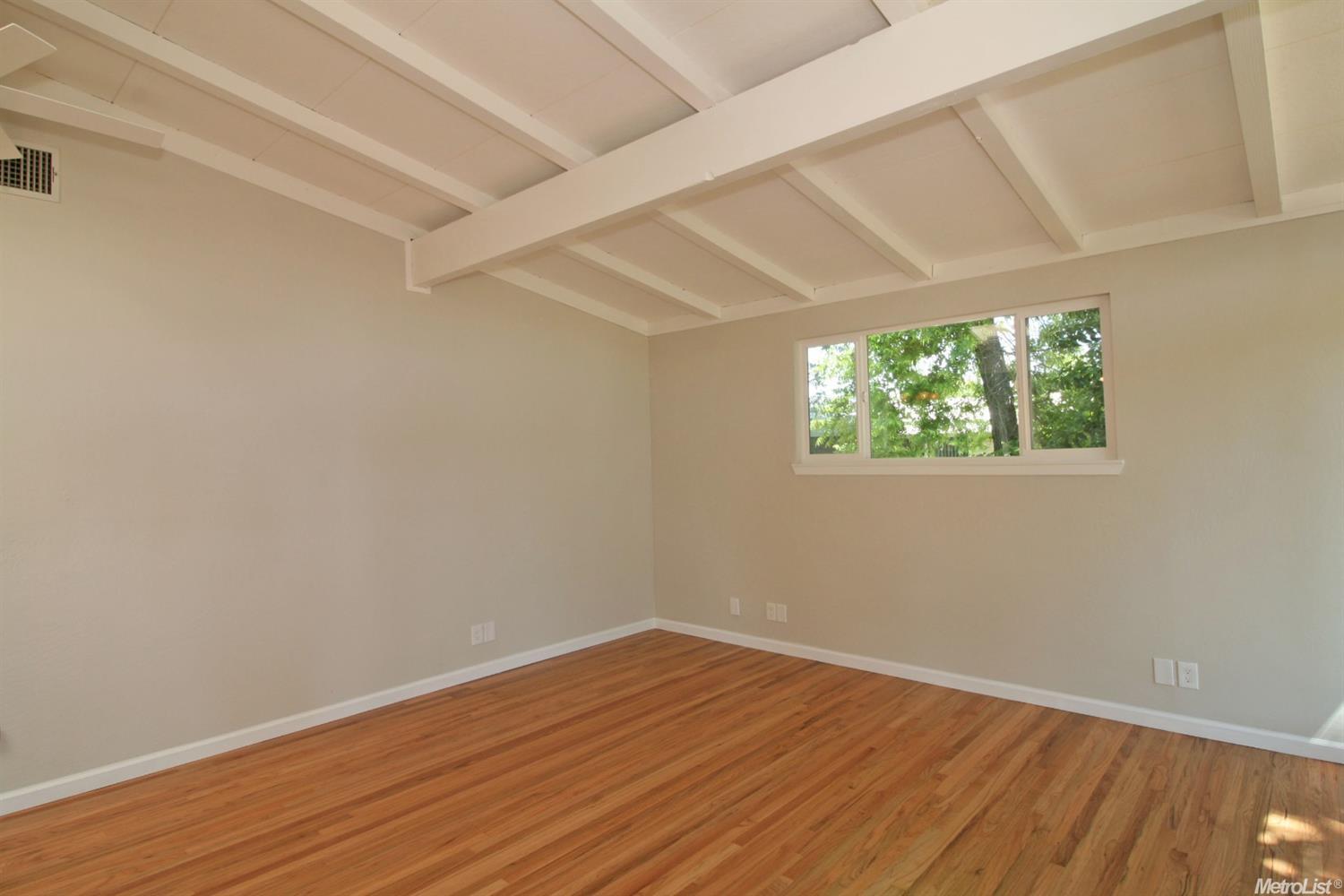 4828 Hazelwood Ave, Carmichael, CA 95608 photo 2