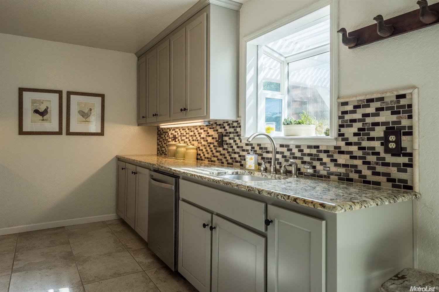 1311 Kathleen Ct, Ripon, CA 95366 photo 7