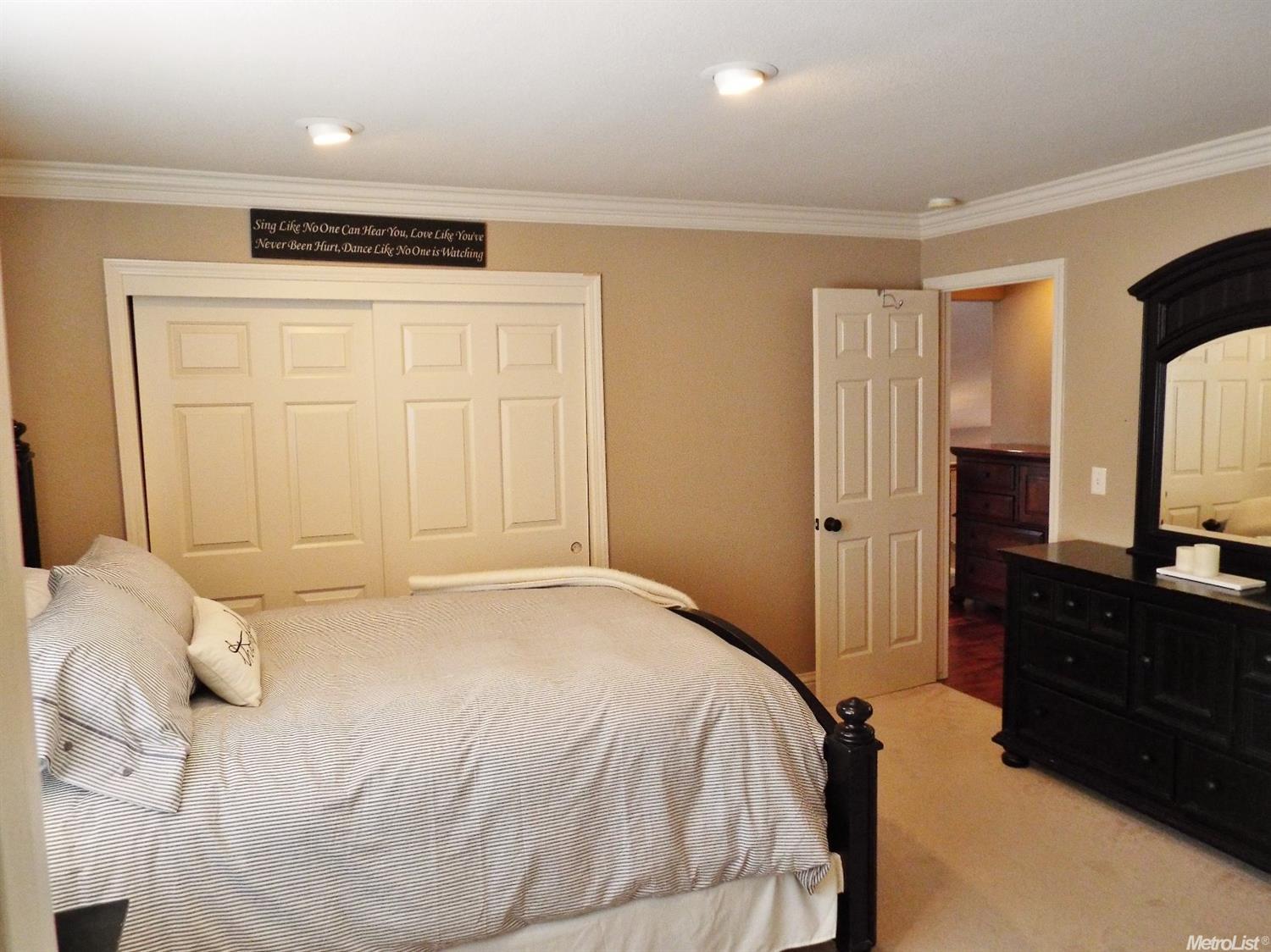 2105 Paramont Way, Modesto, CA 95355 photo 25