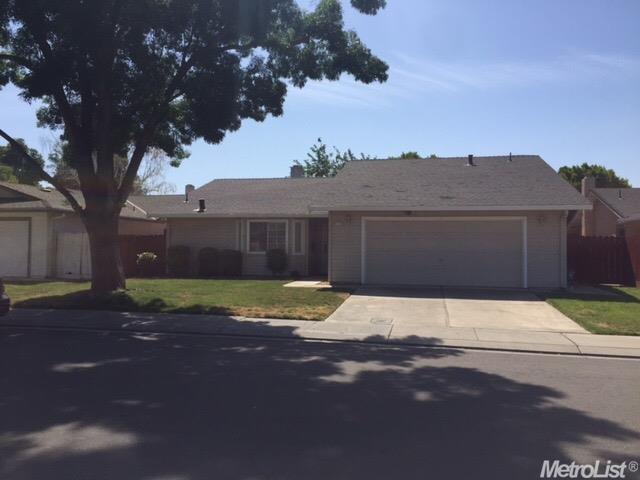 925 Panoche Dr, Modesto, CA 95358 photo 1