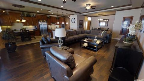 771 De Pedrini Dr, Ripon, CA 95366 photo 2
