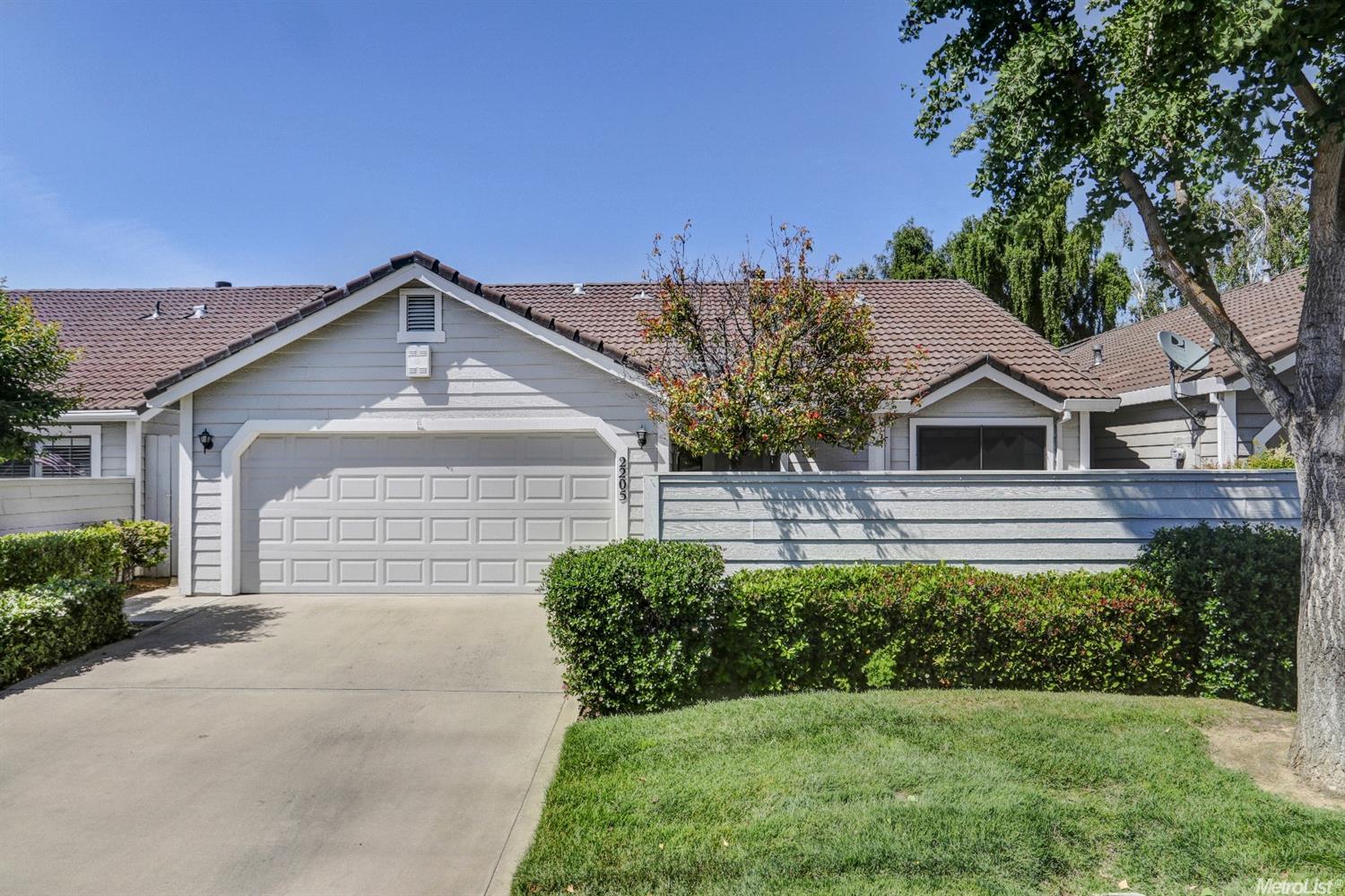2205 Camborne Dr, Modesto, CA 95356 photo 1