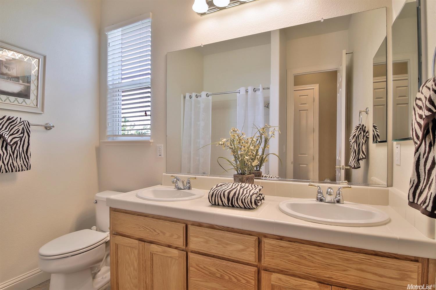 1679 Stronsay Ct, Folsom, CA 95630 photo 28