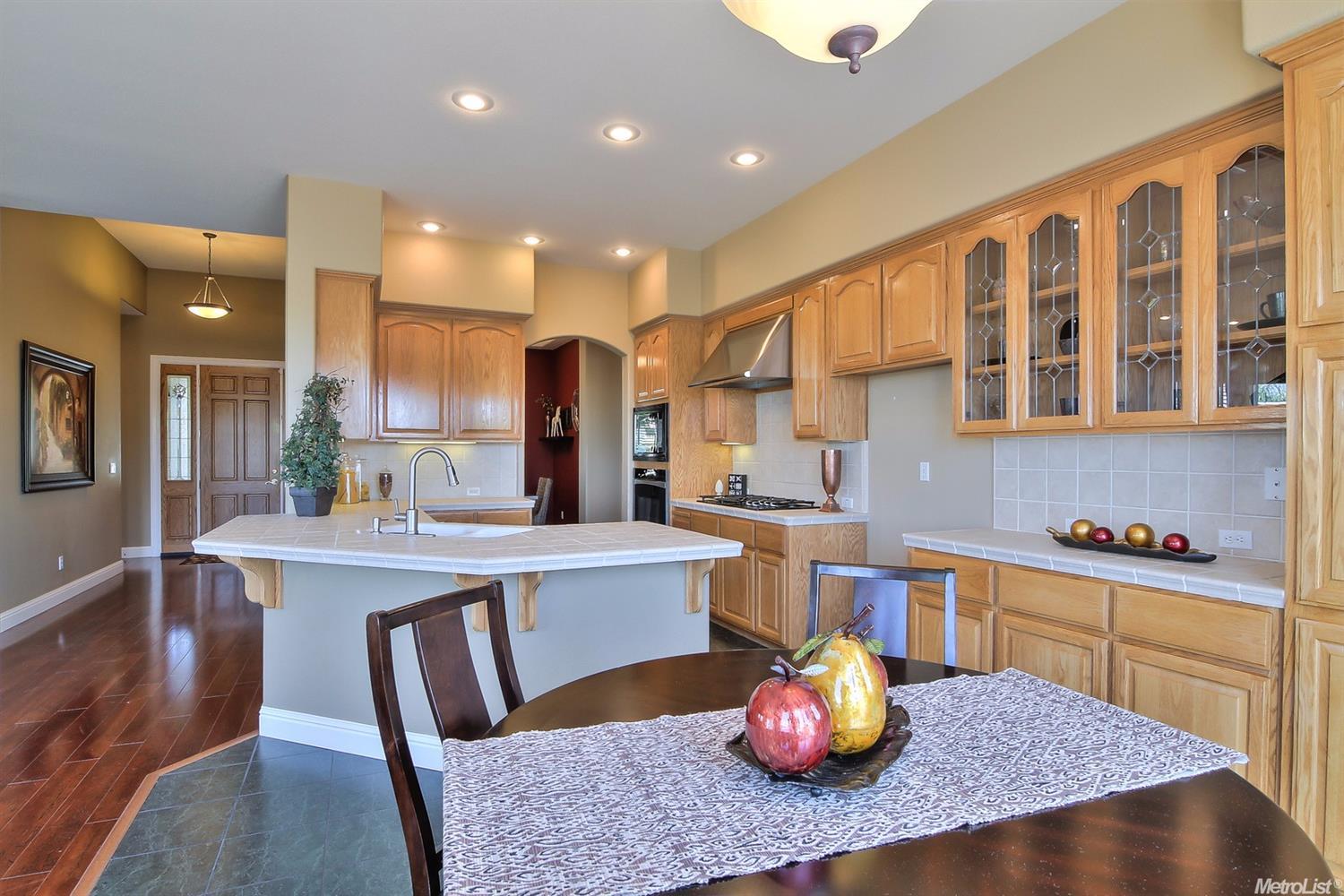 1679 Stronsay Ct, Folsom, CA 95630 photo 12