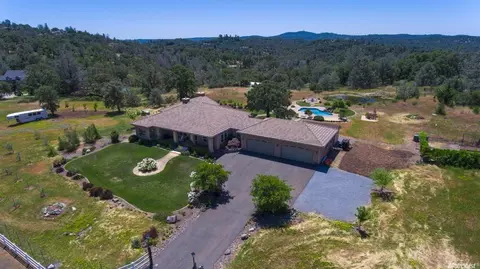 1150 Shoreline Dr, Placerville, CA 95667 photo 2