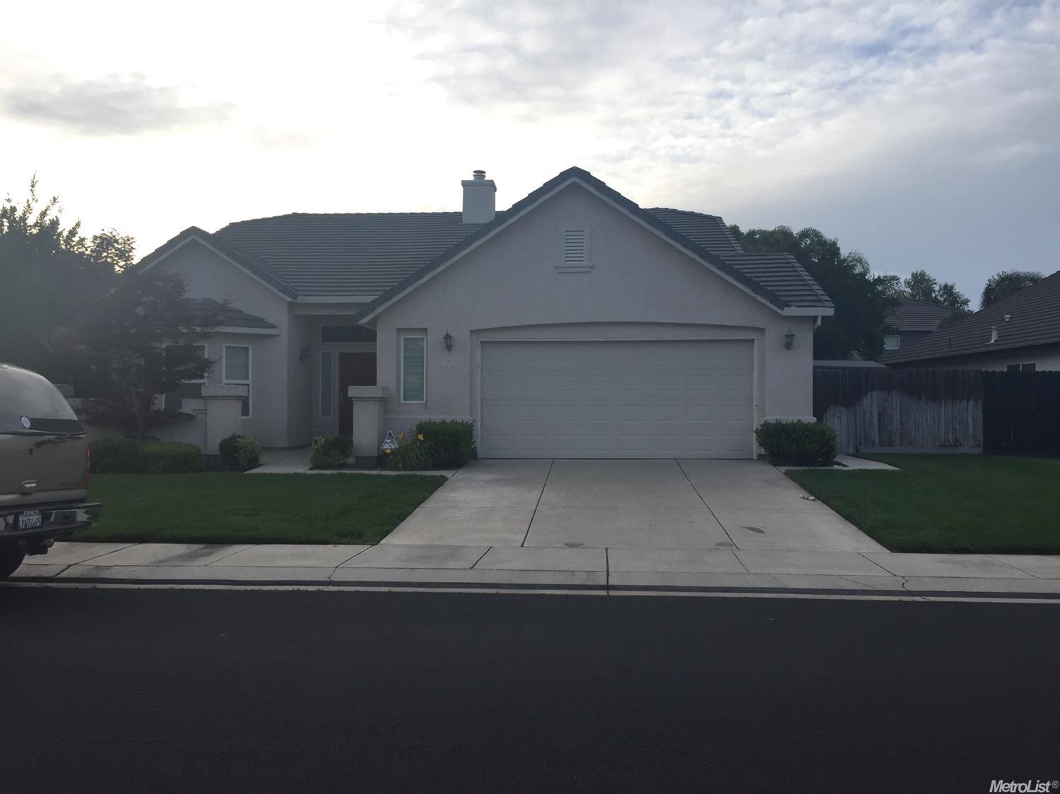1941 Giuliano Way, Manteca, CA 95336 photo 1