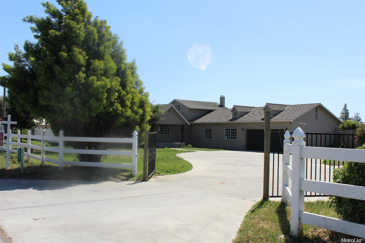 2437 Verduga Rd, Hughson, CA 95326 photo 1
