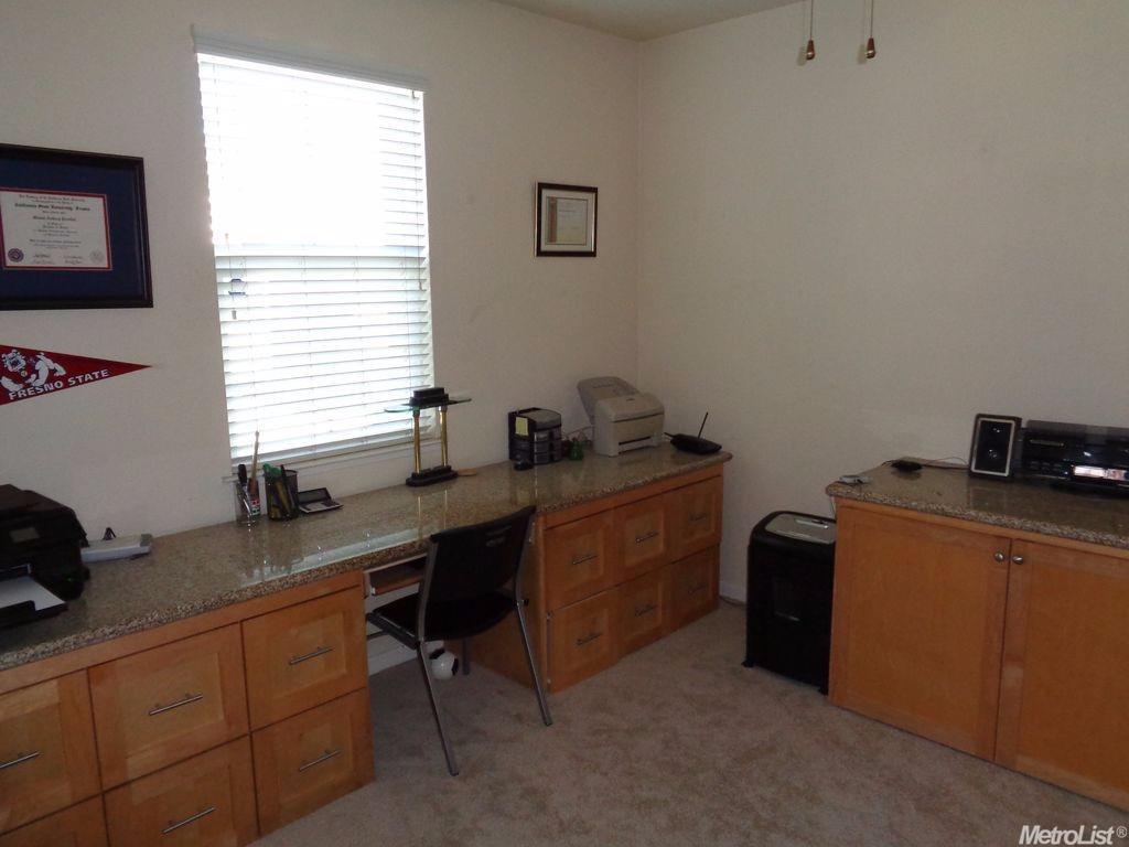 4906 Dandelion Loop, Tracy, CA 95377 photo 2