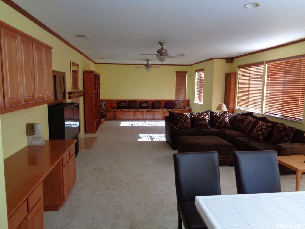 4906 Dandelion Loop, Tracy, CA 95377 photo 4