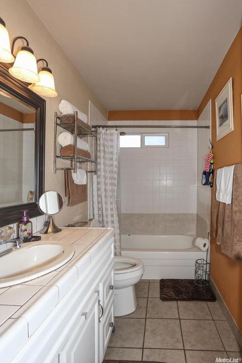 2105 E Marshall St, Turlock, CA 95380 photo 15