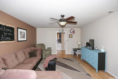 2105 E Marshall St, Turlock, CA 95380 photo 6