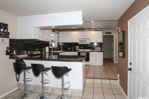 2105 E Marshall St, Turlock, CA 95380 photo 9