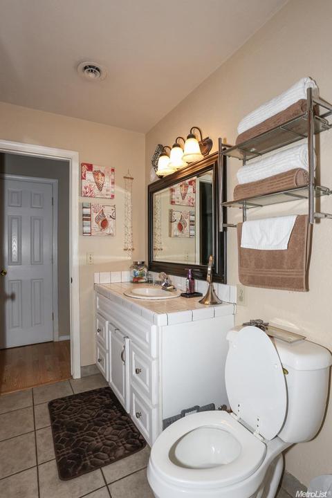 2105 E Marshall St, Turlock, CA 95380 photo 16