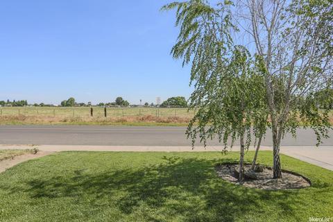 2105 E Marshall St, Turlock, CA 95380 photo 3