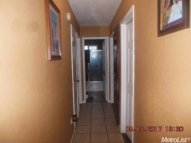 3012 Penny Ln, Modesto, CA 95354 photo 4