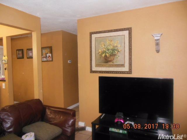 3012 Penny Ln, Modesto, CA 95354 photo 3