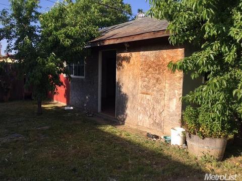 215 E Maple, Lodi, CA 95240 photo 5