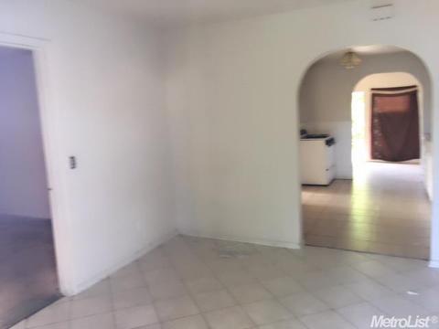 215 E Maple, Lodi, CA 95240 photo 14
