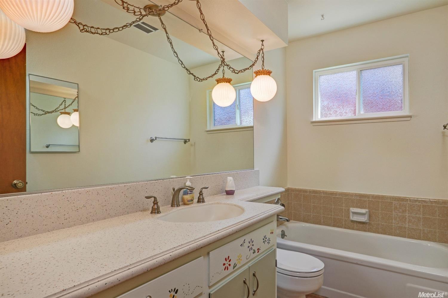 724 Larmuseau Ln, Modesto, CA 95351 photo 15