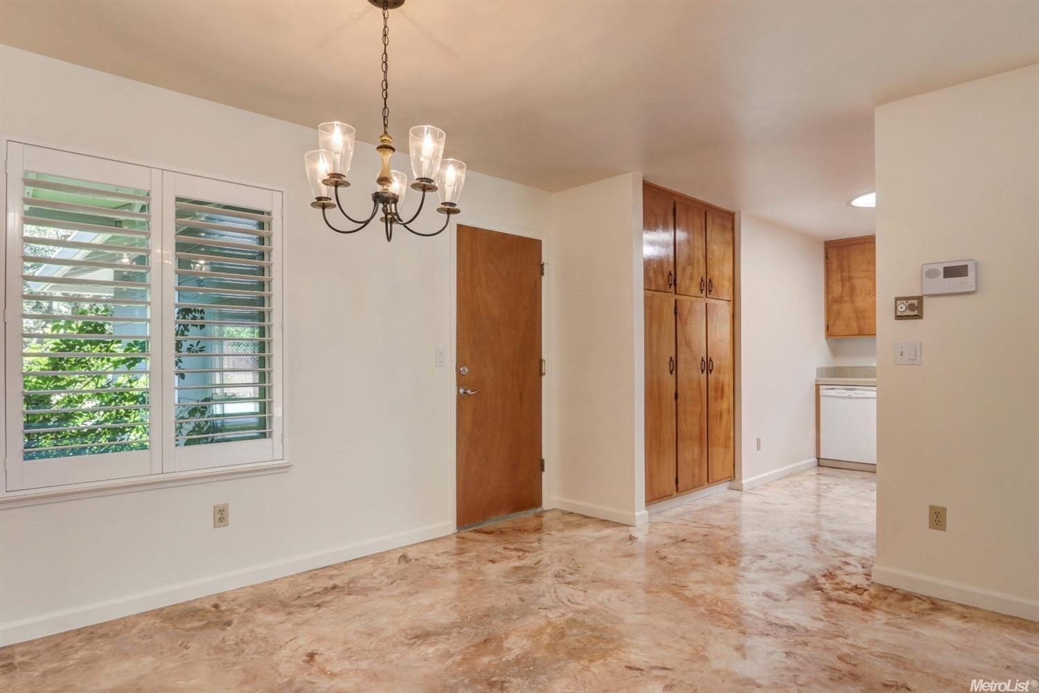 724 Larmuseau Ln, Modesto, CA 95351 photo 8