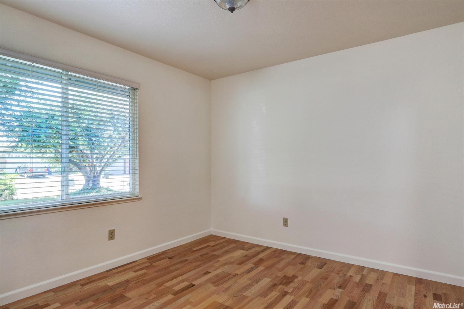 724 Larmuseau Ln, Modesto, CA 95351 photo 16