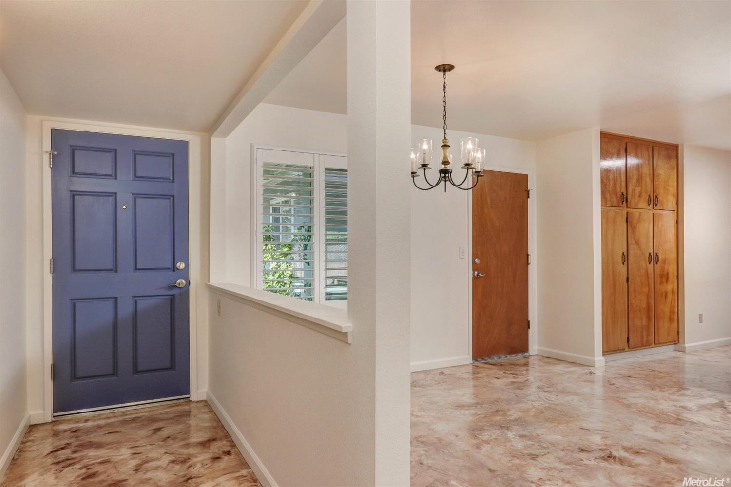 724 Larmuseau Ln, Modesto, CA 95351 photo 5