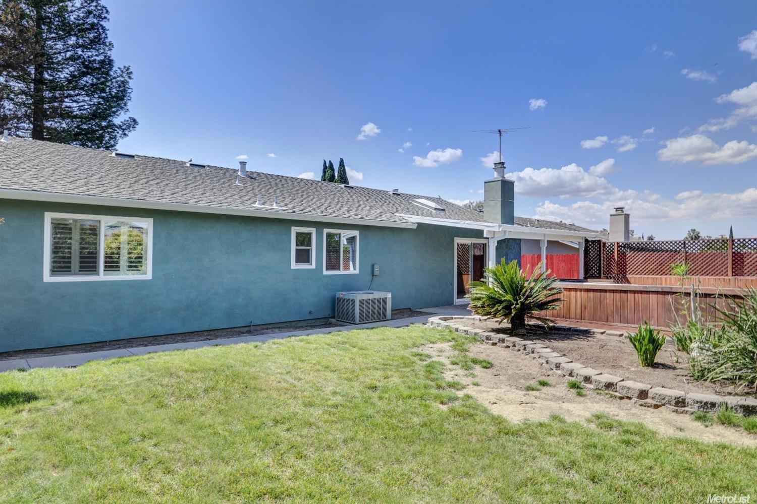 724 Larmuseau Ln, Modesto, CA 95351 photo 25