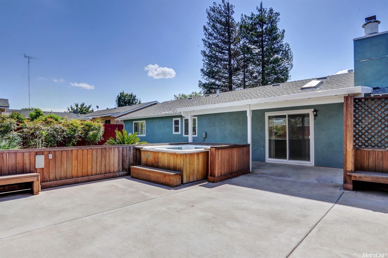 724 Larmuseau Ln, Modesto, CA 95351 photo 22
