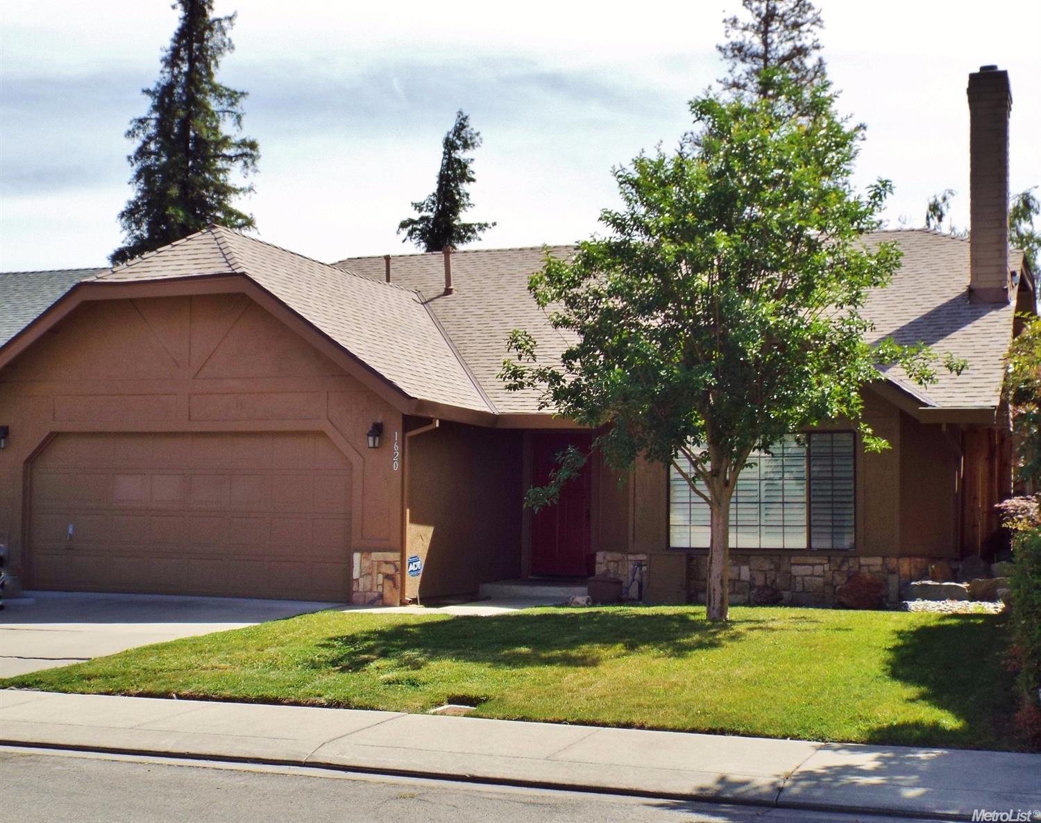 1620 Pantaleo Dr, Modesto, CA 95355 photo 2