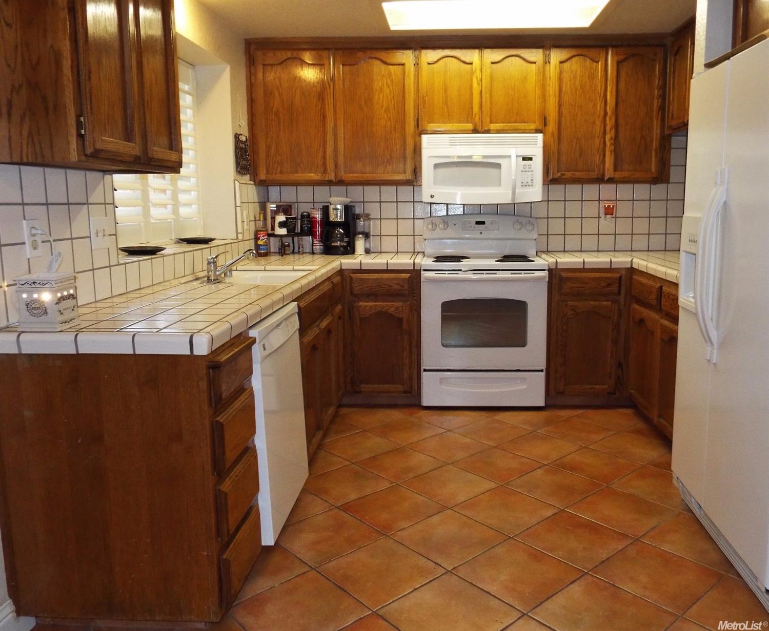 1620 Pantaleo Dr, Modesto, CA 95355 photo 7