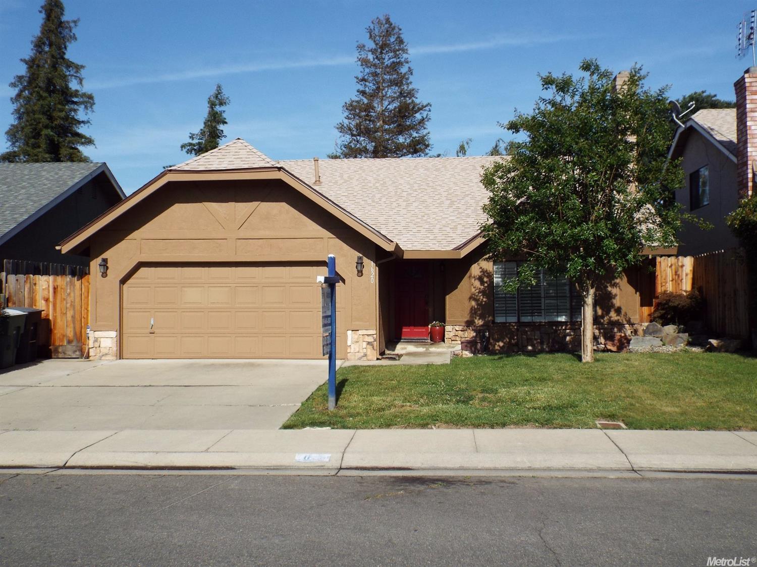 1620 Pantaleo Dr, Modesto, CA 95355 photo 1