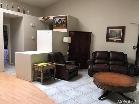 8428 Falcon View Dr, Antelope, CA 95843 photo 5